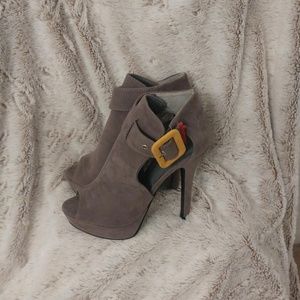 Qupid Grey Suede Open Toe Booties Misses Size 6